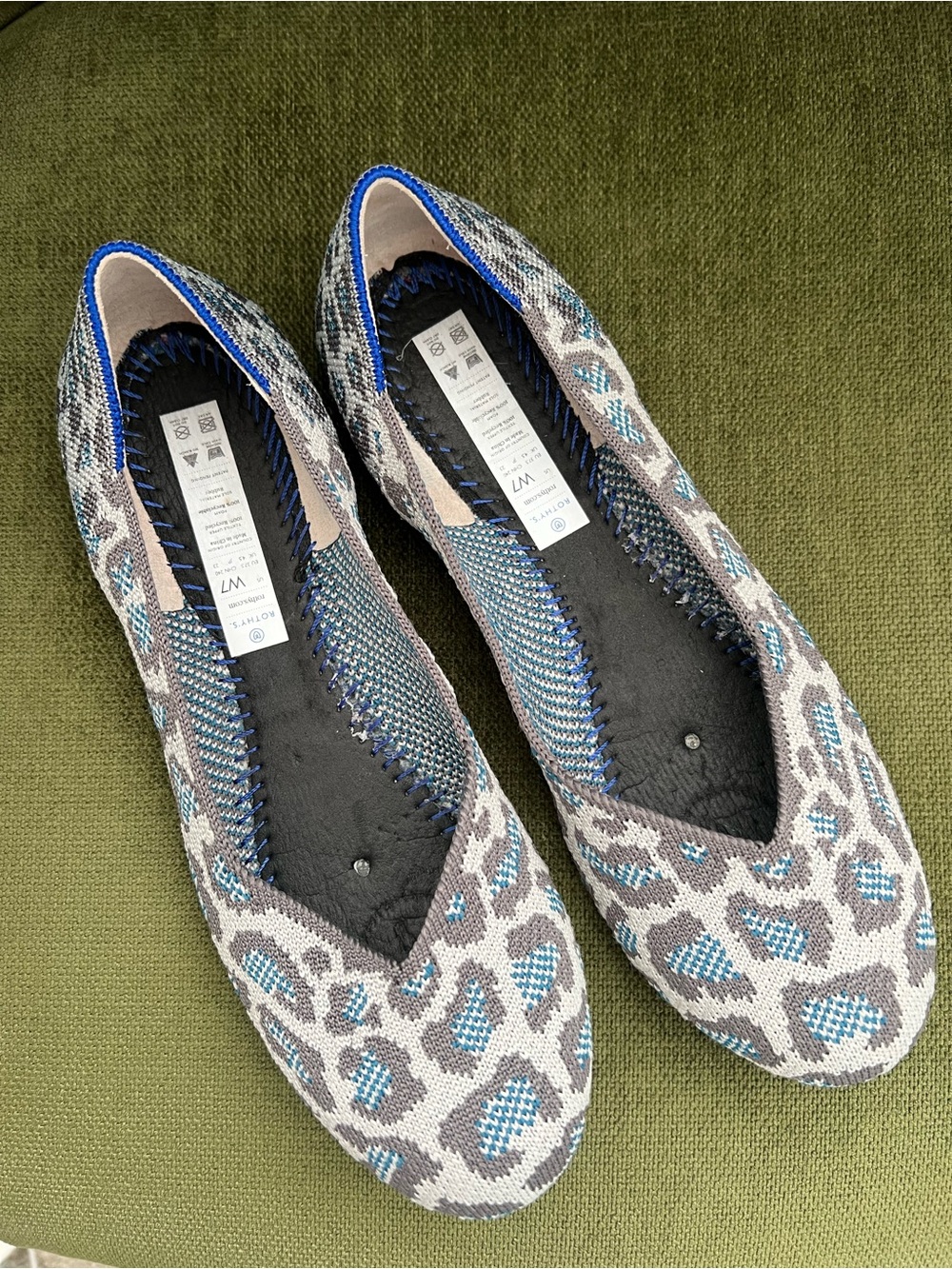 Rothys The Flat Grey Spotted Womens 7.5 Ballet Flat Shoes Leopard Rothy's
